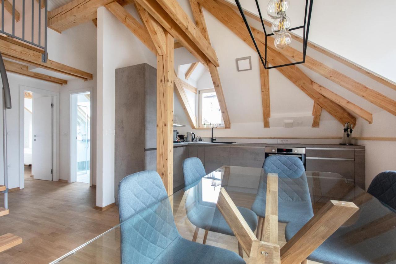 Bright & Spacious Loft In The Heart Of Old Town Lublana Zewnętrze zdjęcie